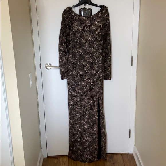 le chateau Dresses & Skirts - STUNNING OPEN BACK EVENING GOWN